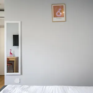 https://cute-central-apartments-in-villa.bucharesthotelsnow.com